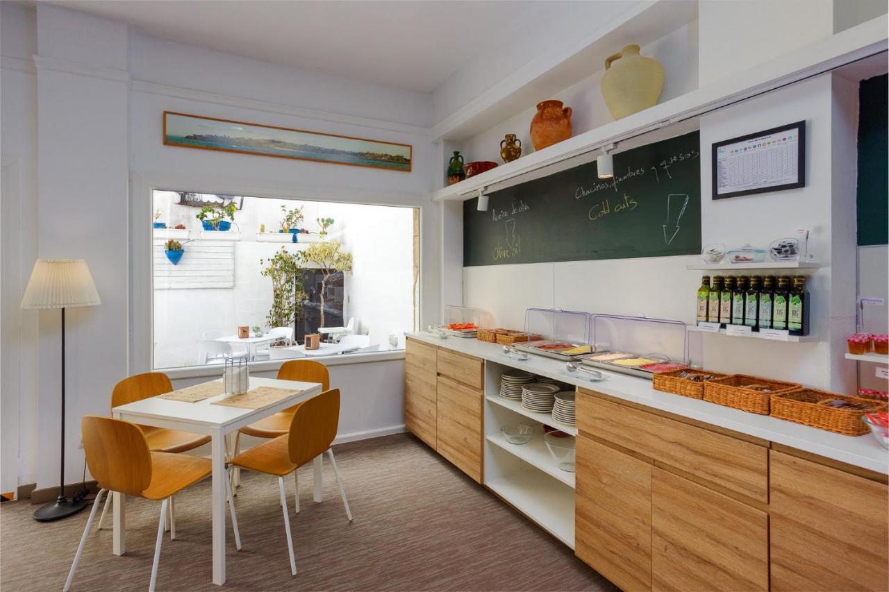 Apartamentos Los Cantaros El Puerto de Santa María Esterno foto