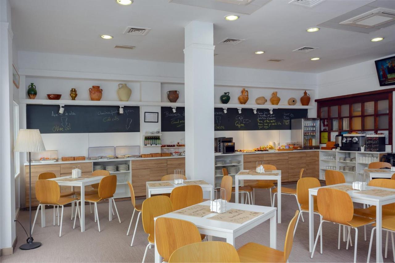 Apartamentos Los Cantaros El Puerto de Santa María Esterno foto