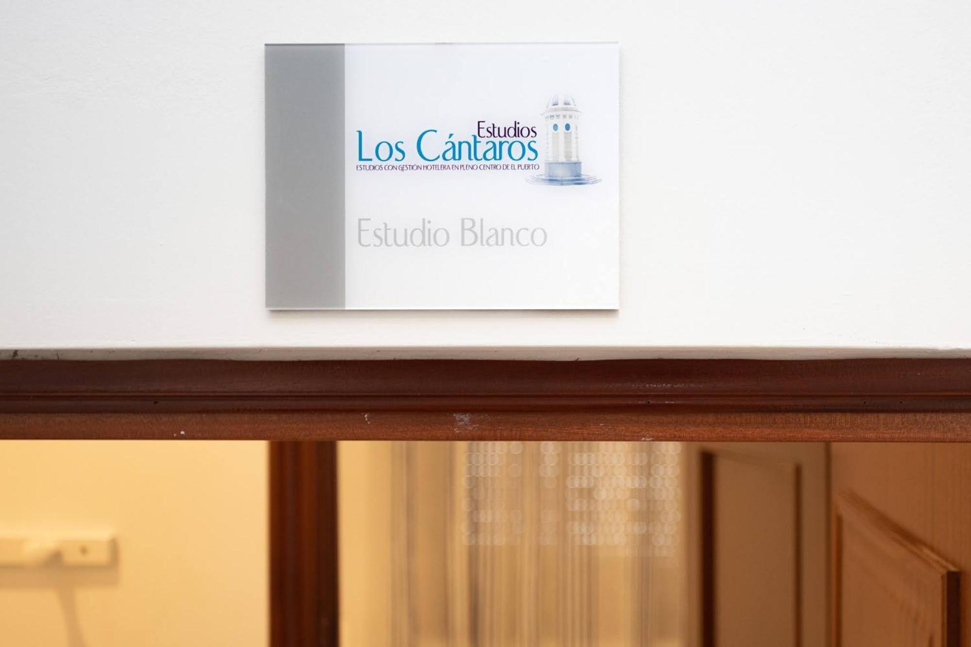 Apartamentos Los Cantaros El Puerto de Santa María Esterno foto
