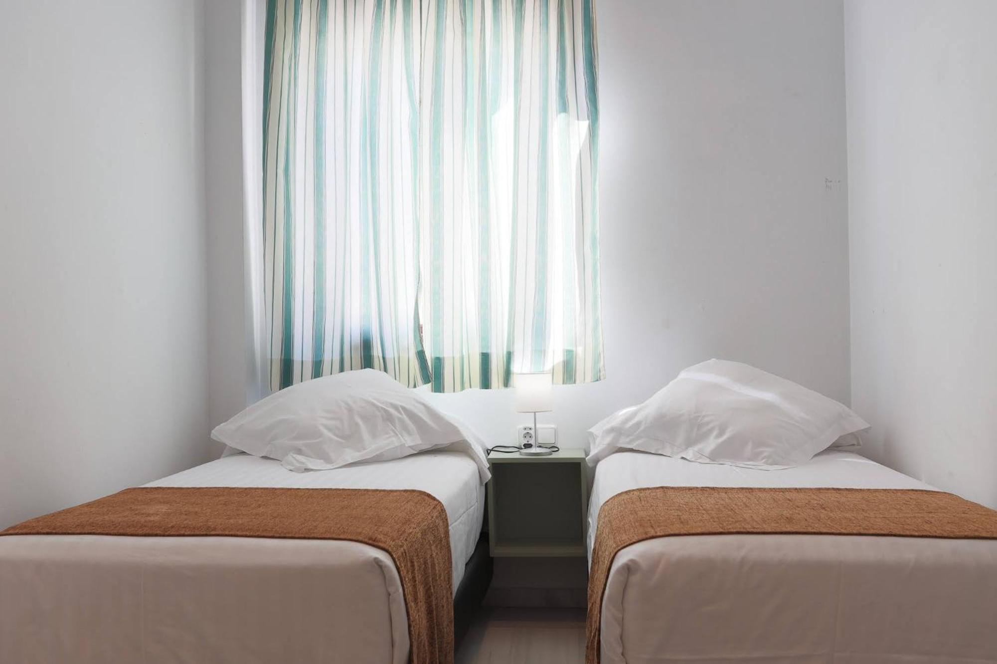 Apartamentos Los Cantaros El Puerto de Santa María Esterno foto