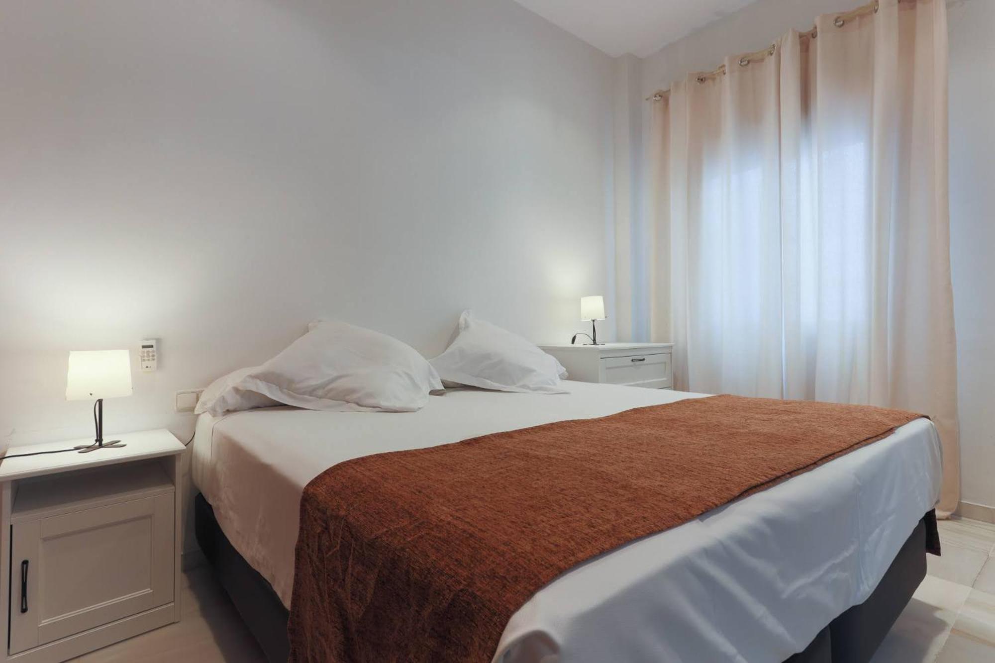 Apartamentos Los Cantaros El Puerto de Santa María Esterno foto