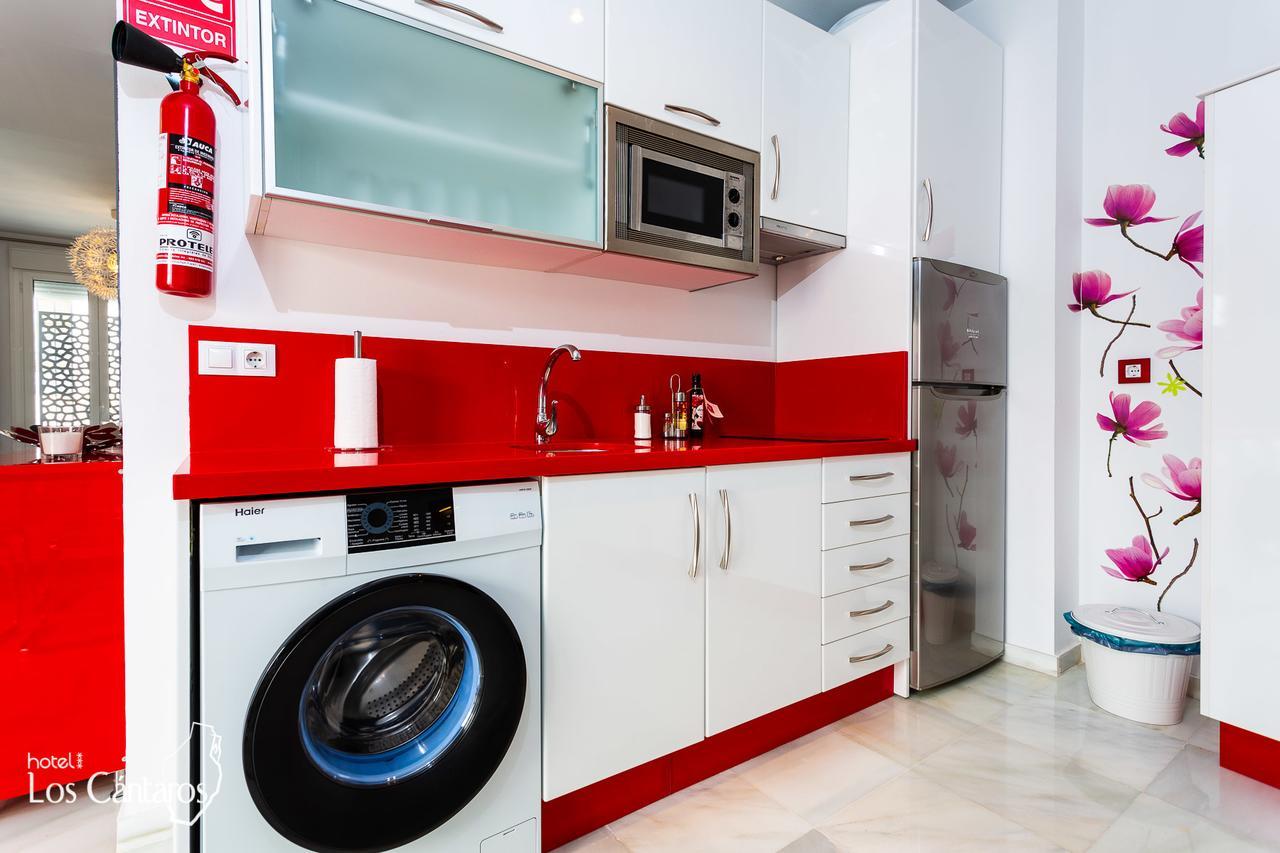 Apartamentos Los Cantaros El Puerto de Santa María Esterno foto