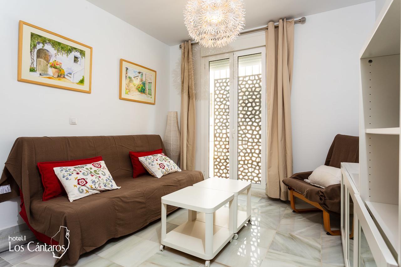Apartamentos Los Cantaros El Puerto de Santa María Esterno foto