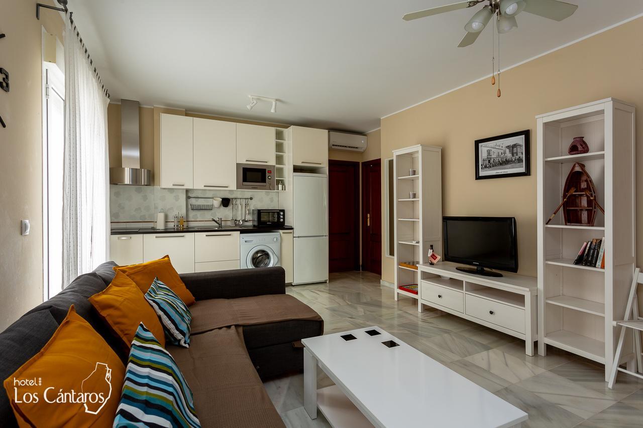 Apartamentos Los Cantaros El Puerto de Santa María Esterno foto